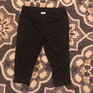 Soffe Stretch black capris